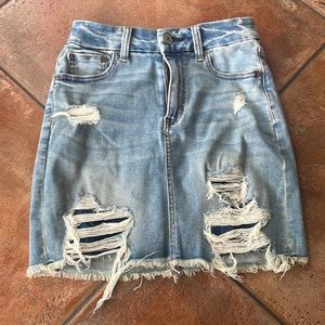 Curvy hi rise mini denim skirt